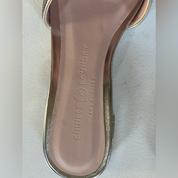 Chinese Laundry slides size 7 - Picture 7 of 10